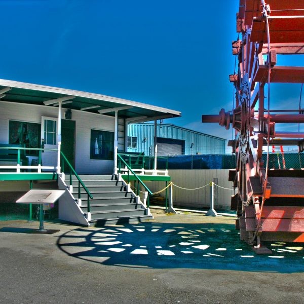 Float Home At Hyde Street Pier Hdr Vincenzopistorio