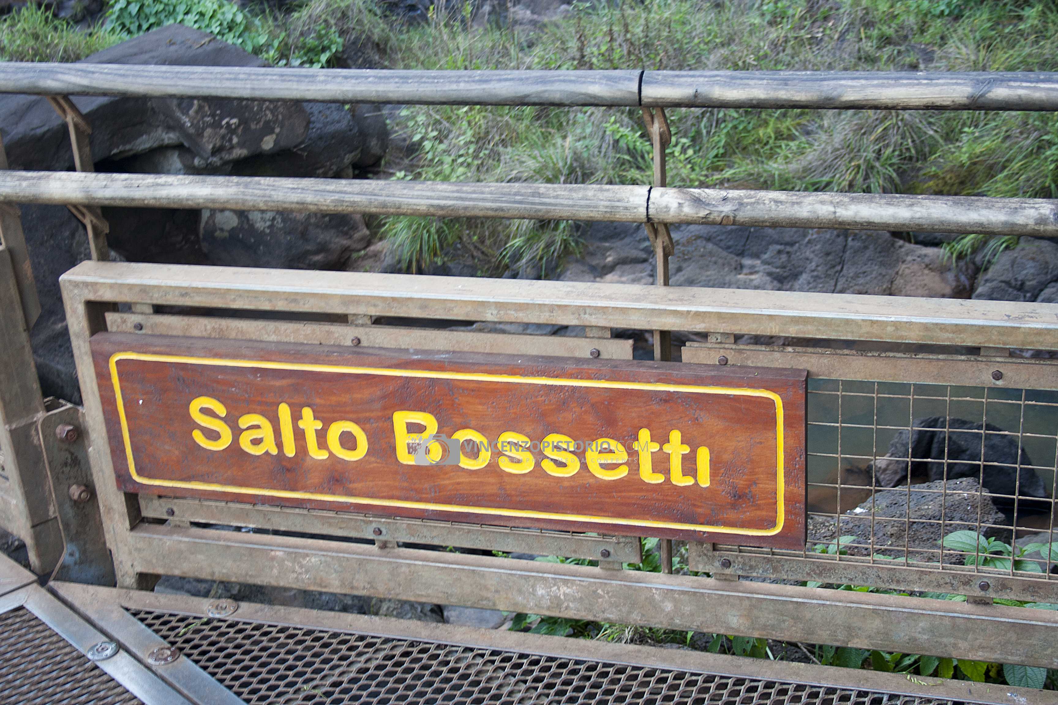 Salto Bossetti Sign