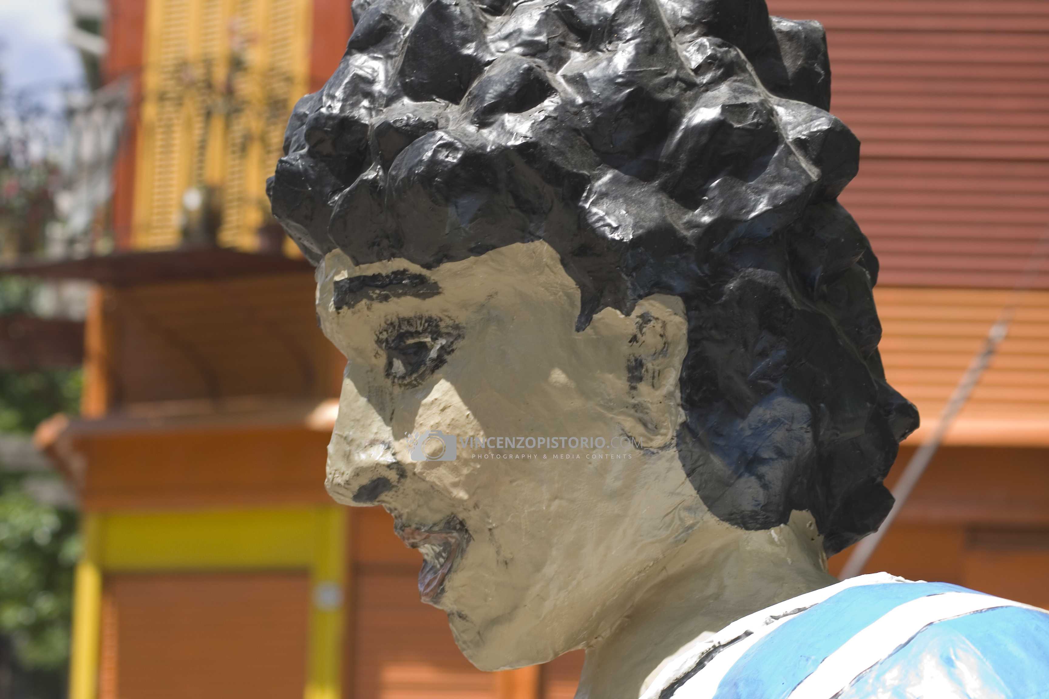 La Boca – Maradona statue